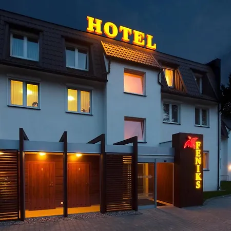 מלון Hotel Feniks